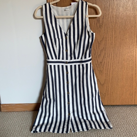 J. Crew Dresses & Skirts - Cute never worn dress!